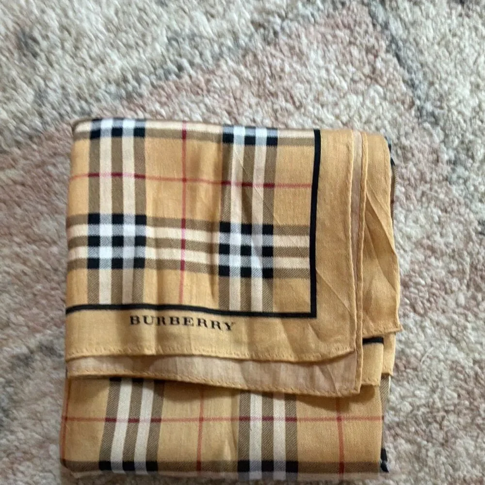 Burberry Classic Nova Check Beige Silk Square Scarf Bandana Handkerchief 21